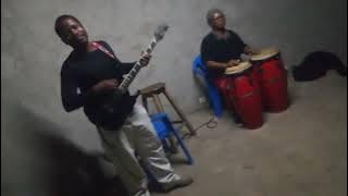 Winds of change by the King Jimmy Dludlu Jimmy Dellura doing an interpretation in the jam session