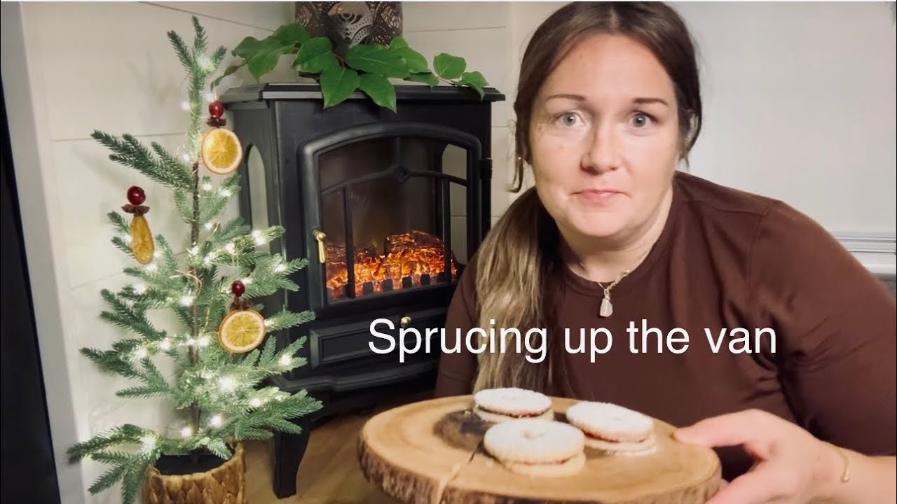 Праздничная атмосфера в фургоне | печенье и зелень Linzer #выпечка #безглютена #праздничнаяатмосфера