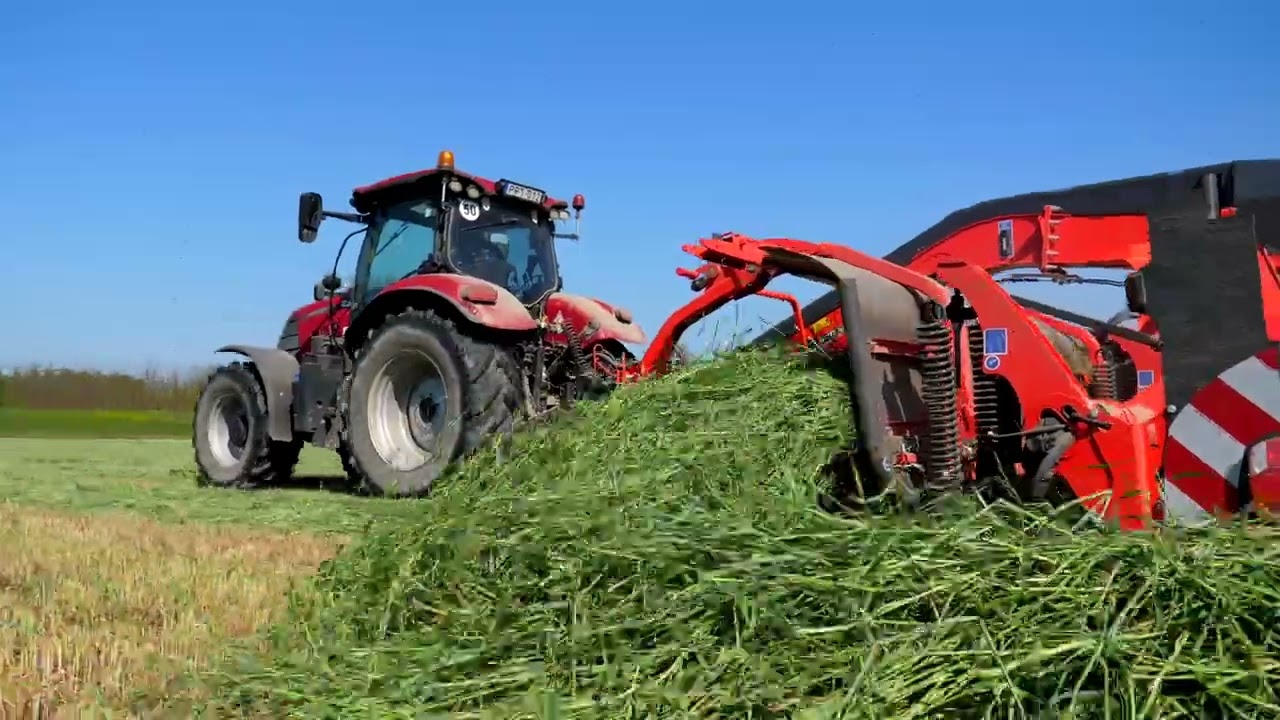 KUHN MERGE MAXX | Szalagos rendképző akció közben