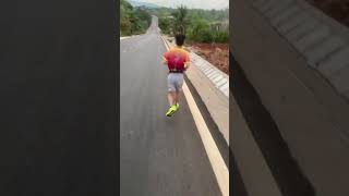 Bị gút thì nên chạy bộ nhé #bmail #topgamedoithuonguytin
