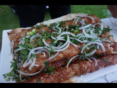 Video: Zivju Kebabs Krāsnī