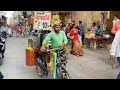 Indore Man Selling Fresh Popcorn on his Cycle | Indian Street Food