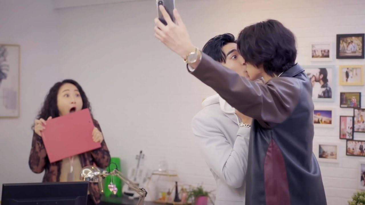 小受當眾官宣他和總裁攻的戀情，驚呆眾人！