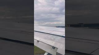HARD Landing at Bergamo / Milano Airport🇮🇹 #airplane #landing  [Milano vlog in next video!]