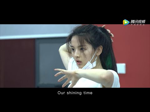 杨超越真是太会说了 把女团比作个程序  | 告别之前 Our Farewell