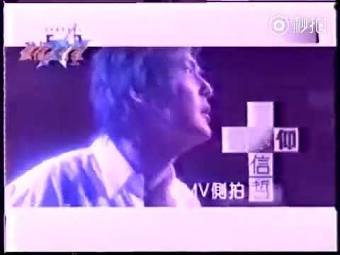 2000年张信哲于温哥华拍摄《爱不留》MV幕后花絮🌸 好调皮哦！ 拍MV，顺便观光。五月了，雪还那么厚！⛄❄