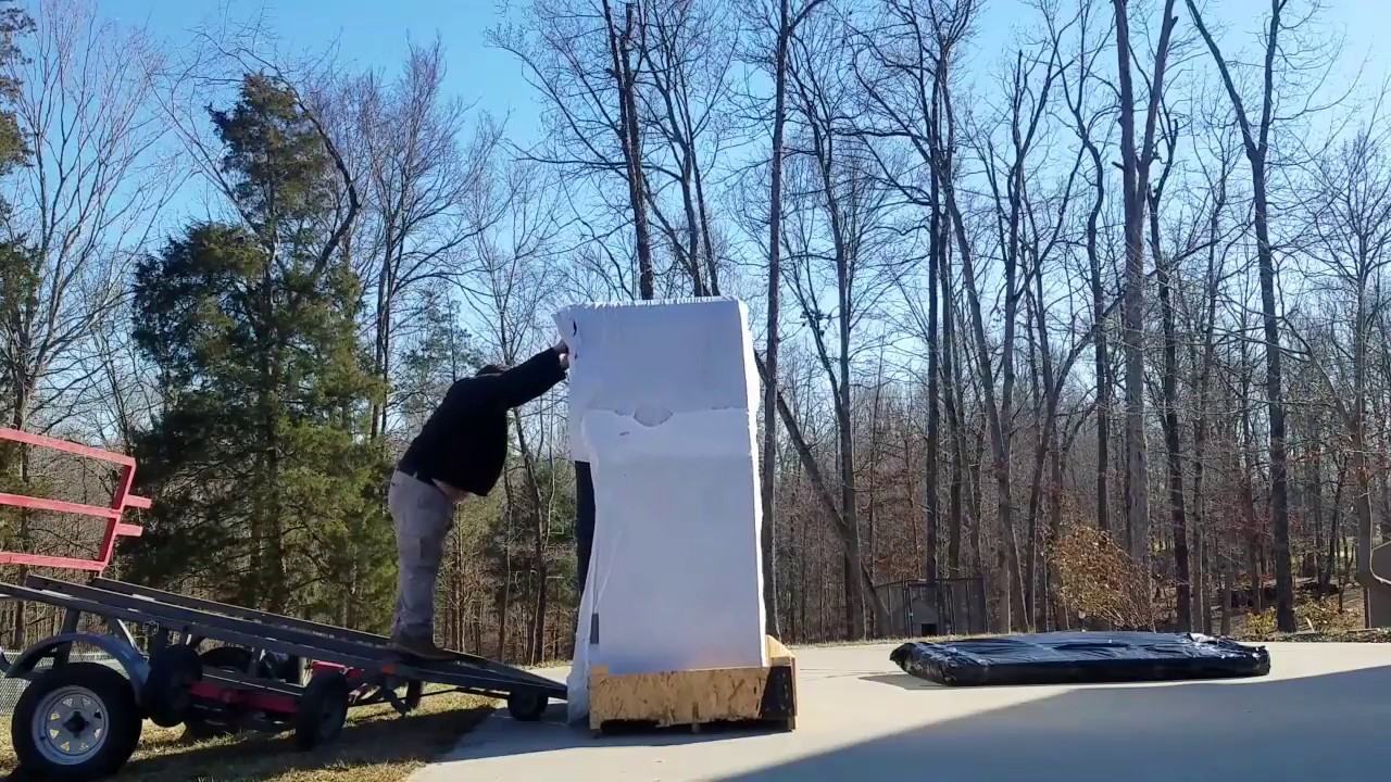 moving-hudson-bay-hot-tub-spa-from-pallet-to-patio-move-by-myself-one