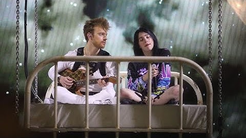 Billie Eilish was crying on stage during "I love you" in New York, NY | June 18, 2019