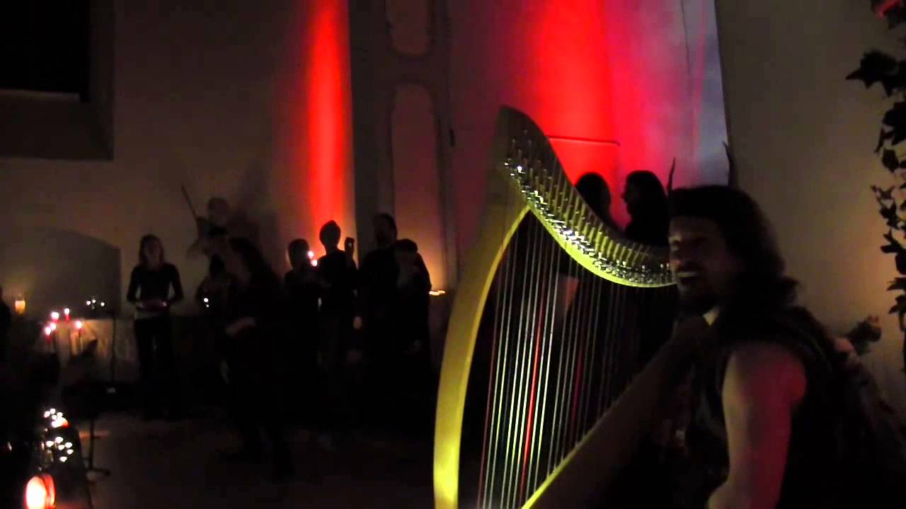 Смотреть «10 Jahre Dunkelschön - ein letztes Mal *live*» на YouTube Смотреть «10 Jahre Dunkelschön - ein letztes Mal *live*» на YouTube