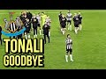 *Tonali Standing Ovation* Newcastle fans show their support for Sandro Tonall.