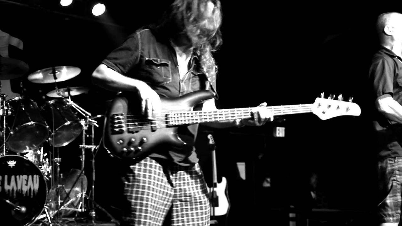 RISE LAVEAU - "Shake My Bones"