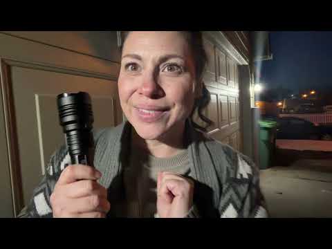 You can actually start an emergency fire with this SKYFIRE flashlight | Amazon Review