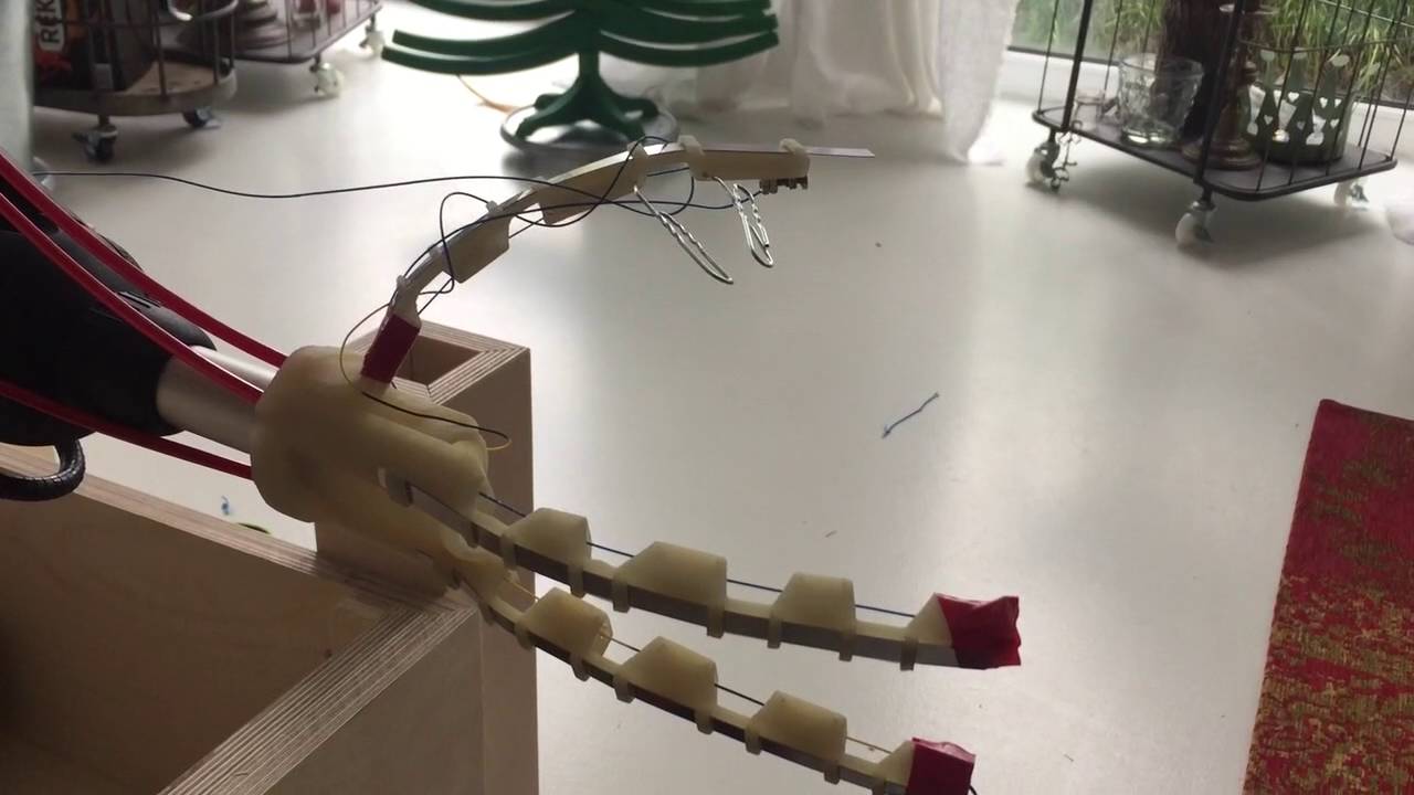 Robolounge hand prototype