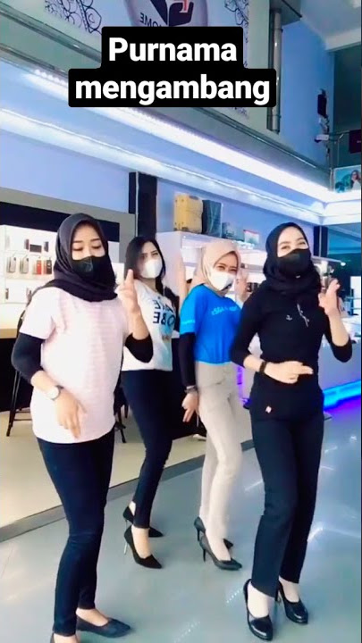 Cewek cewek cantik Joget purnama merindu #joget #shorts #viral #insta #djcantik #videoshorts