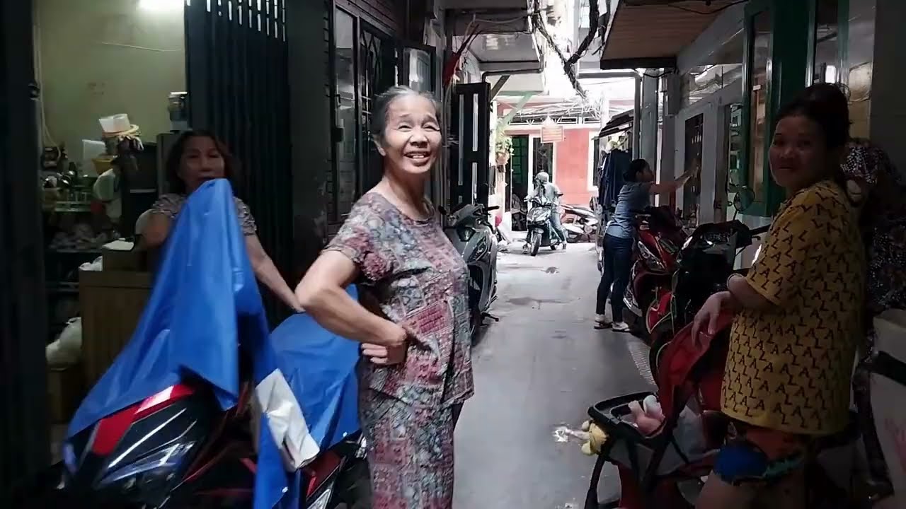 VIETNAM  Travel - Exploring Ma Lang Area: Tiny Homes in the Heart of Saigon