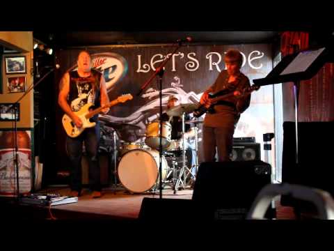 Flooding down in Texas-Cover-Ben Harrington-Cruis....