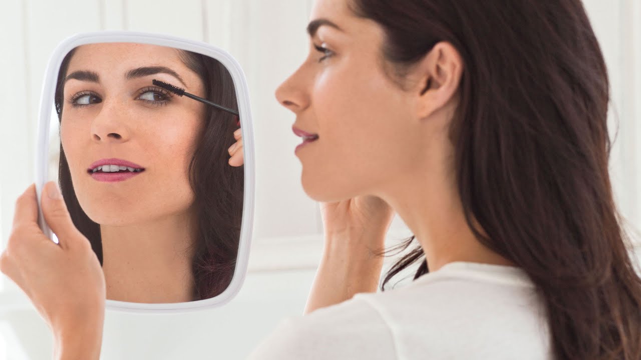 Defined Lashes Made Easy | Southern Living