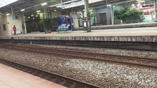 4183次蘭陽媽祖彩繪列車七堵進站+出站
