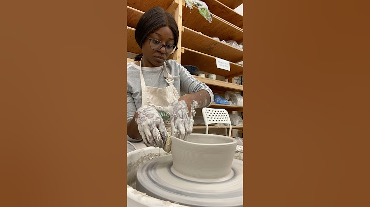 throwing 1500g of clay for the first time in week 4 of beginner pottery