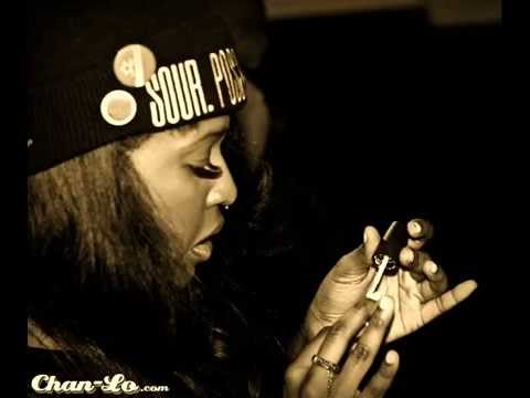 Lil' Kim - Spend A Little Doe (HQ)