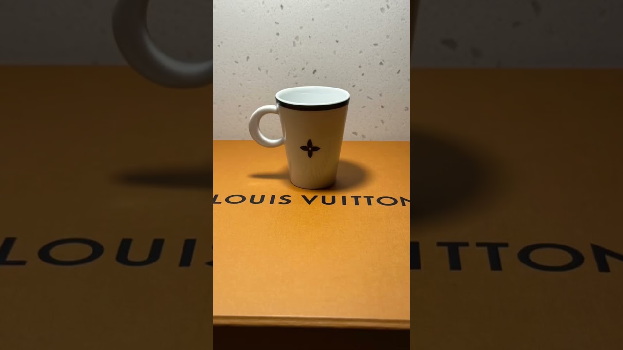 I BOUGHT THE LOUIS VUITTON COFFEE CUP BAG - FULL REVIEW, WHAT FITS