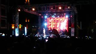 Hande Yener - Seviyorsun (30 Ağustos Demirci Konseri)
