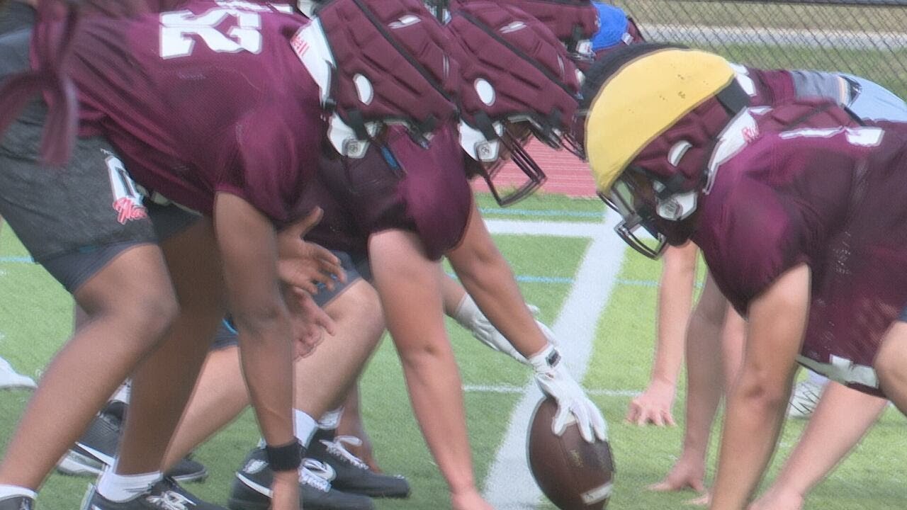 20 on 10: Okemos football looks to keep POSITVE MOMENTUM rolling