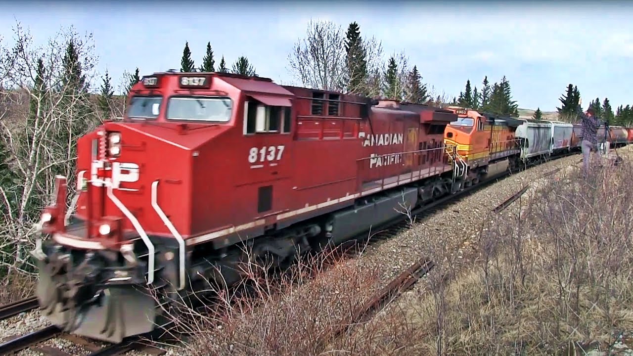 10 Busy CP Trains! Rare BNSF H2 Dash 9!! BNSF GEVO, CEFX Leasers X3 ...