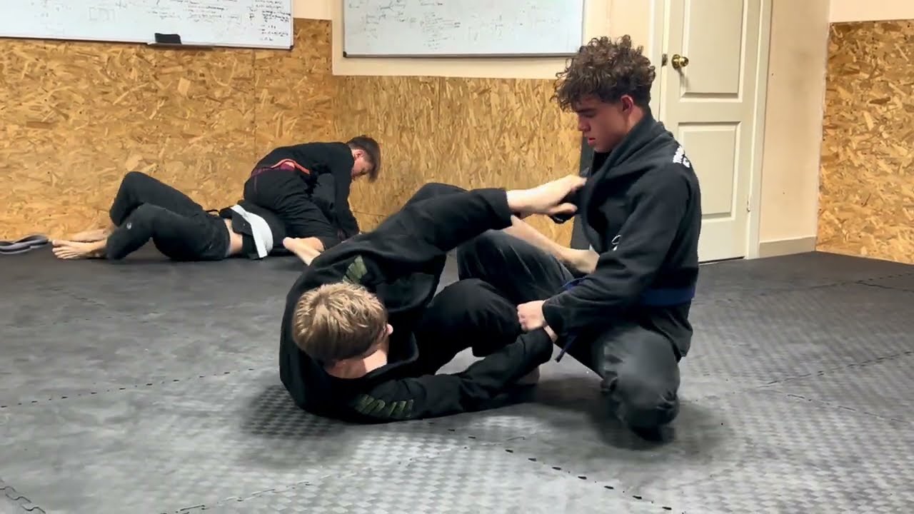 Green belt vs blue belts | super fighter 