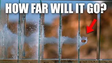 Hoeveel glasplaten gaat een kogel doorheen? - The Slow Mo Guys