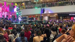 Regine Velasquez- Istorya SUPERB VERSION( SM Megamall BYS)