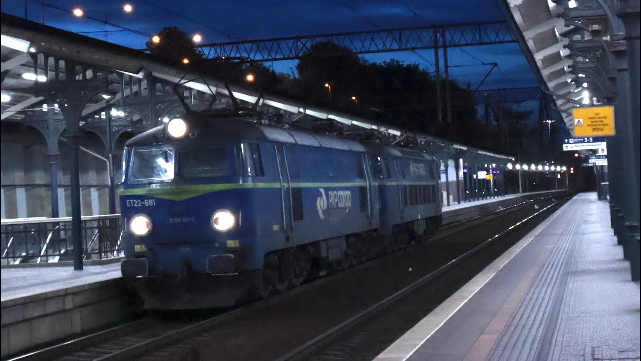 Pociągi na stacji Gdańsk główny