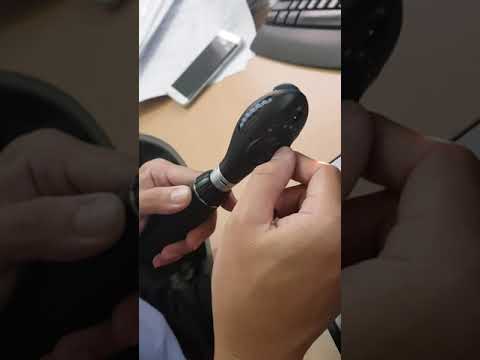 Video Hướng dẫn sử dụng đèn soi đáy mắt - Giaanmed - youtube