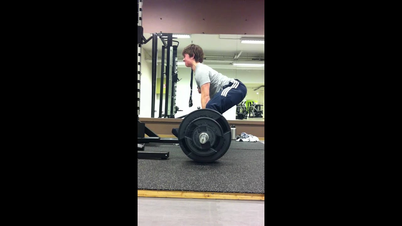 155 kg Sumo Markløft