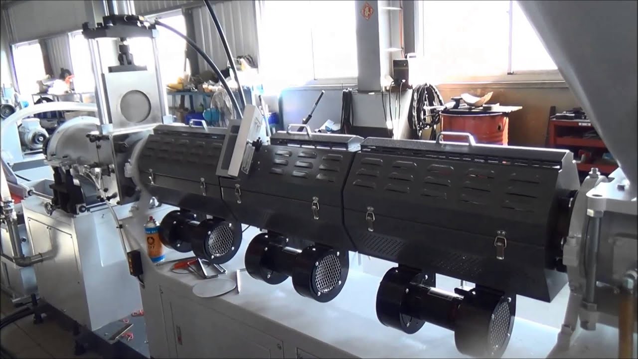 Hopper feeding recycling machine