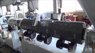 Hopper feeding recycling machine