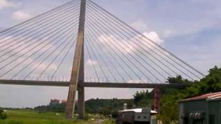 08.06.22台灣旅遊-高速公路高屏大橋