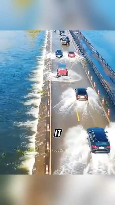 Download lagu This American Bridge Is So Long It Feels Unreal