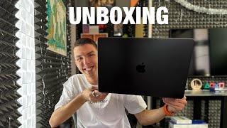 MacBook Pro 16" s M3 Pro - Unboxing a první dojmy - Extrémní výkon a vesmírně černá!