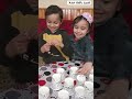 تحدي الكاسات ياترى من صاحب اكبر حظ 