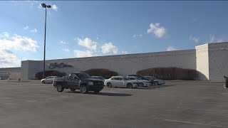 Meadowbrook Mall sees plenty of returns following holiday season