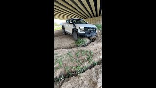 تحديت جرف عملاق بسيارة Dadao Offroad