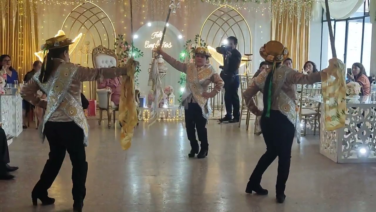 Paramonga Capitanas en el HAPPY DE ROSA LOPEZ