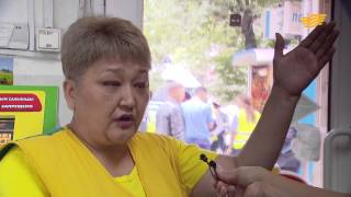 В Алматы мать с 2 детьми выбросилась из окна 5 этажа В Алматы мать с 2 детьми выбросилась из окна 5 этажа