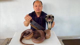 King cobra stewed with Chinese herbs // Vn Chef