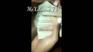 Bernice Burgos spraying money (Naira) in an African club Bernice Burgos spraying money (Naira) in an African club