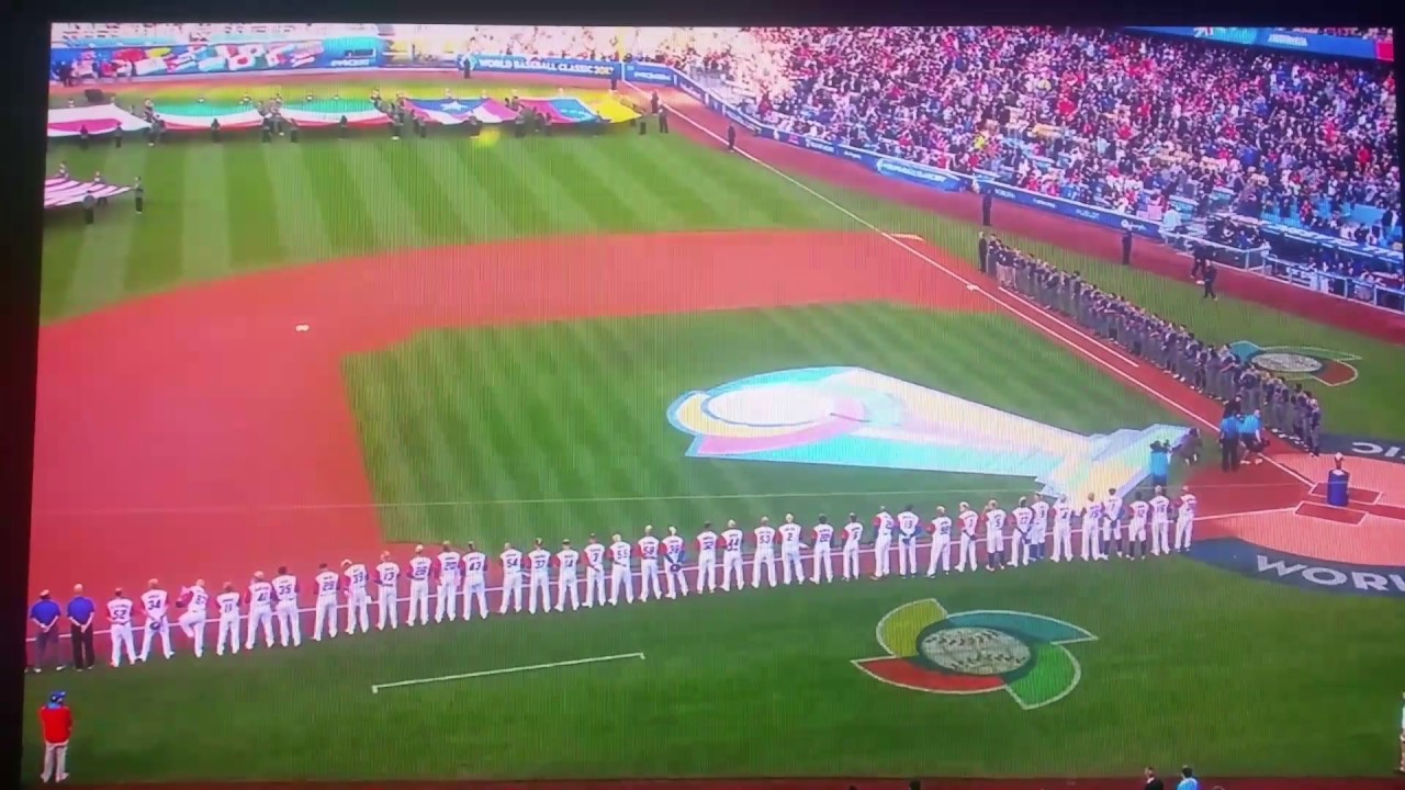 Emocional himno de Puerto Rico  Serie Mundial de Beisbol 2017