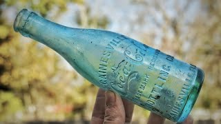 Antique Bottle Hunting | Found Pre-1915 Coke While Walking an Old Bottle Dump in the Creek!