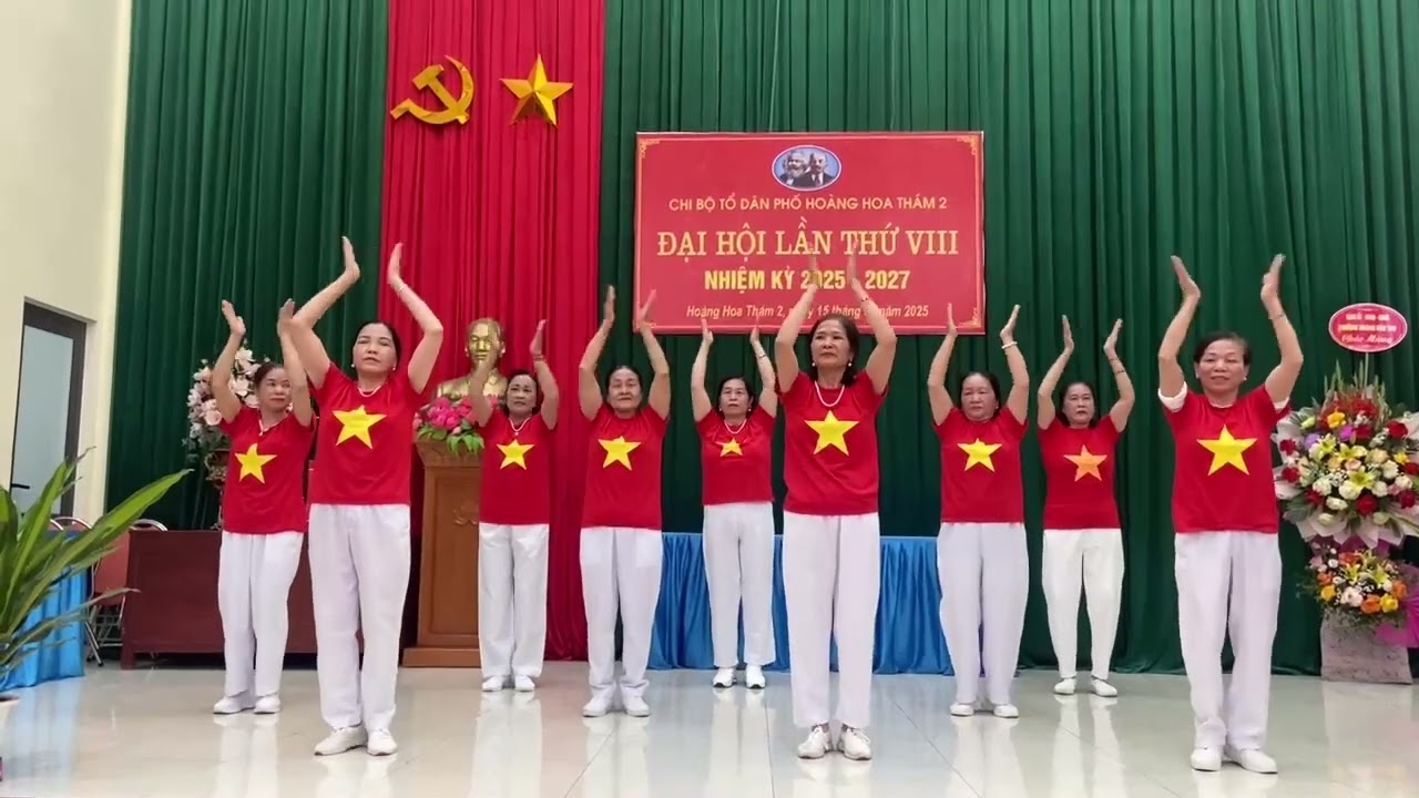 HHT2 phường Hoàng Văn thụ múa