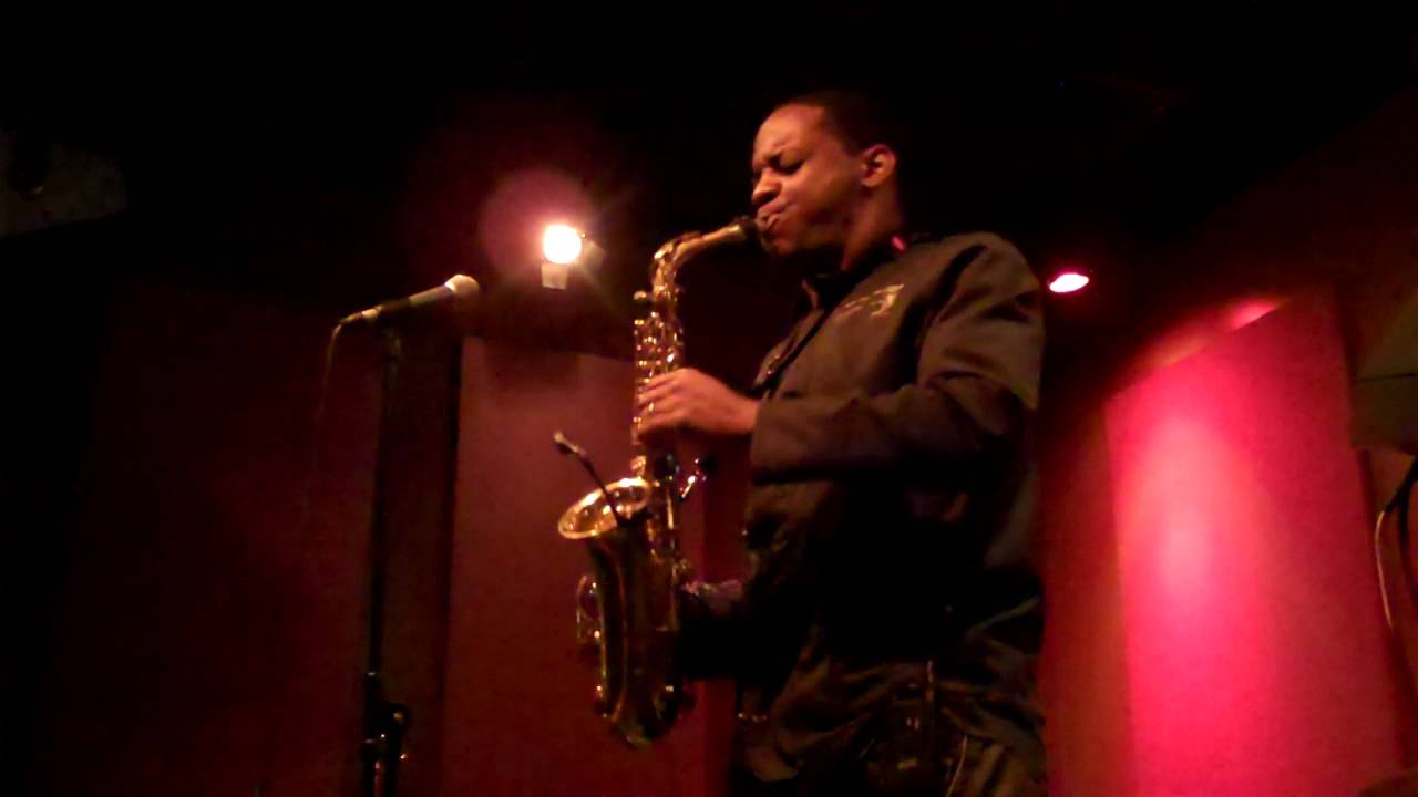 Jackiem Joyner performs Share My Tears Live at Spaghettinis